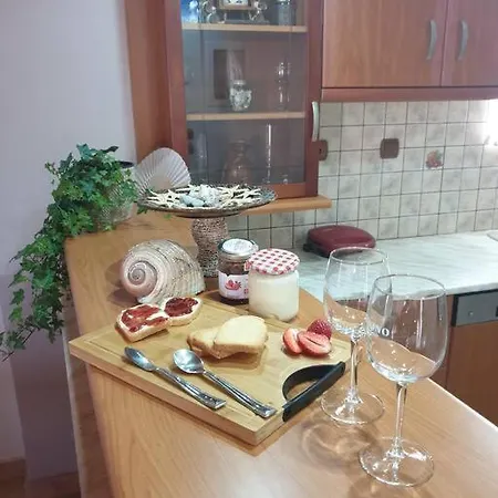 Family & Friends Maisonette In The Center Of * ליקסורי