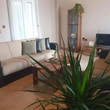Apartament Family & Friends Maisonette In The Center Of Lixouri